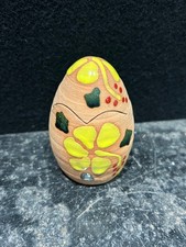 Ornamento uovo crepato in