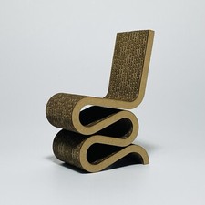 Sedia Frank Gehry Wiggle scala