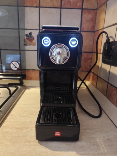 Macchina caffè illy - macchina, x-cap