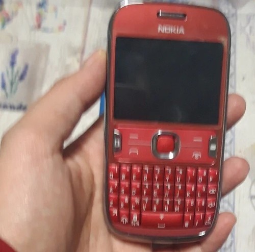 Nokia asha 302 - plum,