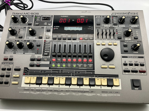 Roland 505 groovebox - roland,