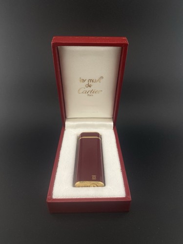 Accendino les must - de, cartier
