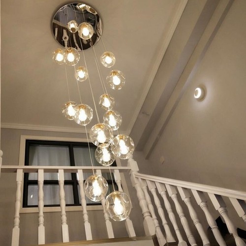 Lampadario scala illuminazione