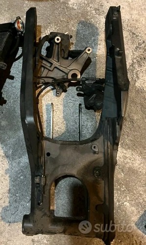 Forcellone posteriore honda