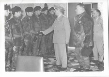 15 FOTO VISITA GEN.SAN GIORGIO CASERMA DEL 1°BTG.CARABINIERI PARACADUTISTI 18X13