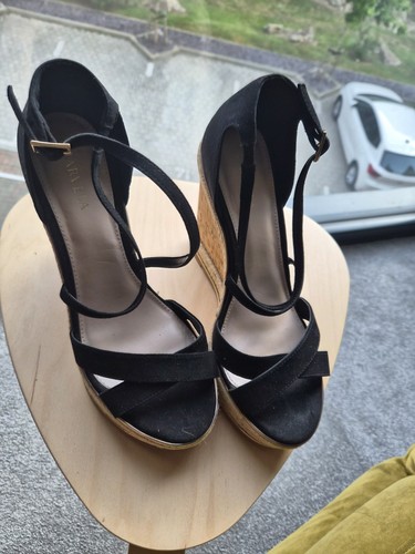 Sandalo donna con zeppa