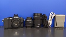 OLYMPUS E-M5 Kit doppia lente mirrorless obiettivo singolo 756646