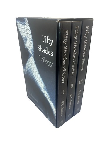 Fifty shades trilogy - fifty,
