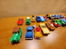 Collezione di ben 27 modelli