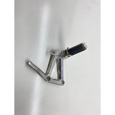 PEDANA POSTERIORE PASSEGGERO SINISTRA SX YAMAHA FZ6 FAZER 600 2002-2003