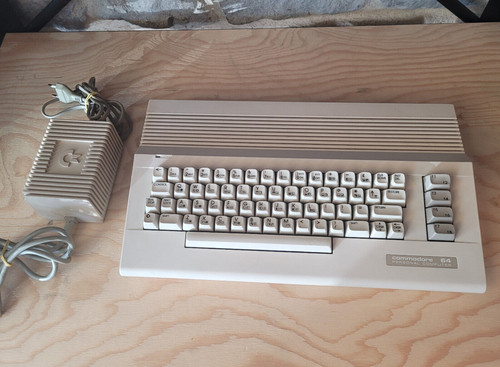 Commodore 64c c64c retro - commodore,
