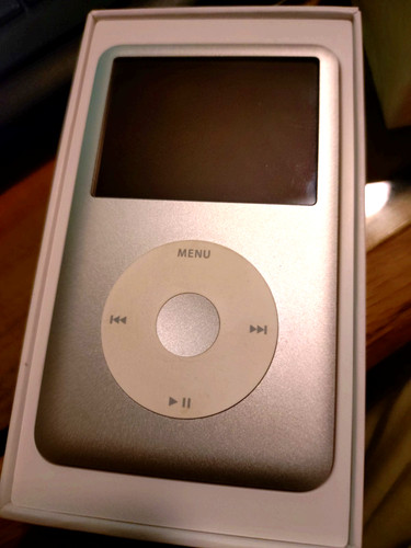 Apple ipod classic 7th - ipod,