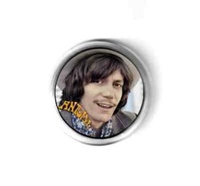 1 Spilla NEW CANTANTE FRANCESE