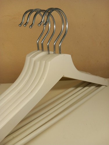 Grucce legno bianco - grucce, bianco.