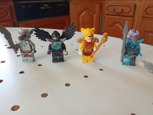 Lot minifigurines - 4,