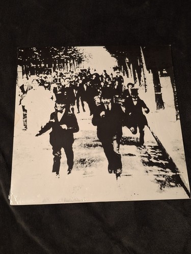 Dada single signed - dada,