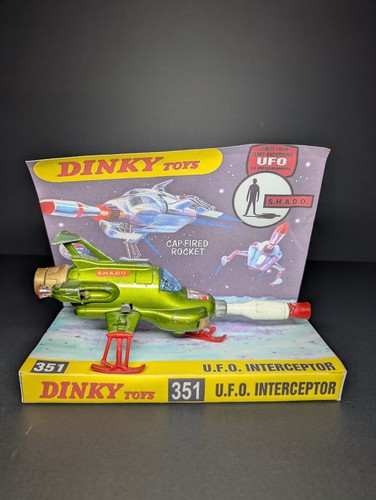 Dinky 1971 351 ufo shado - dinky,