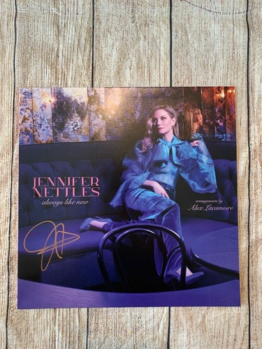Jennifer nettles firmato - jennifer,