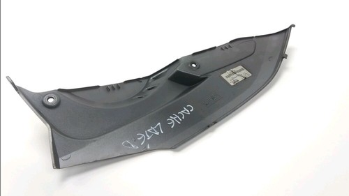 Cache lateral droit bmw - cache, c