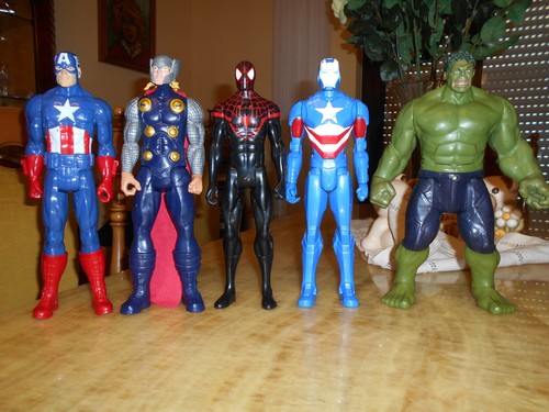 Lotto personaggi marvel - lotto, marvel.