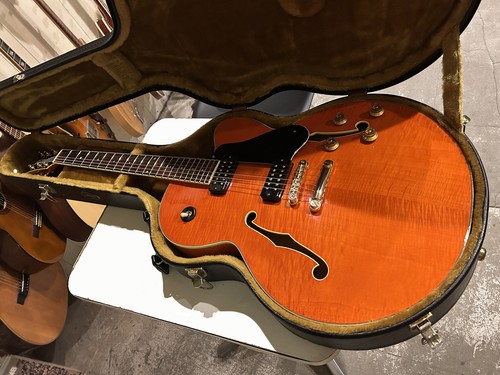 Yamaha aes 1500 semi hollow - aes-1500, semi-hollow
