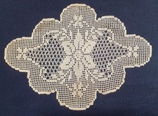 Centrino uncinetto filet