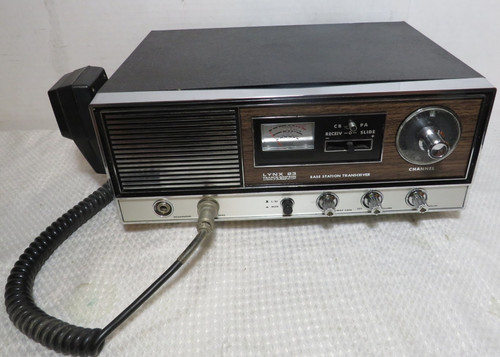 Stazione base radio - stazione, vintage