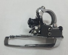 Deragliatore anteriore per