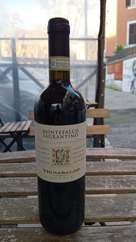 Vino rosso montefalco - vino, rosso,
