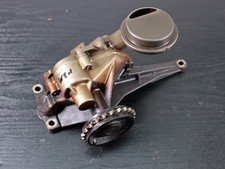 Pompa olio motore Mercedes W211 4Matic 165 kW 224 CV A1121810120 A1131810001