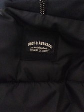 giaccone uomo baci e abbracci