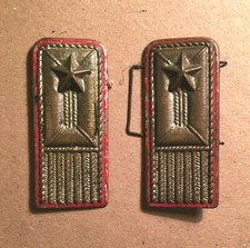 MILITARIA_DIVISE_UNIFORMI_FREGI DECORATIVI_DA COLLEZIONE_D'EPOCA_MATALLO_FEB