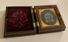 ANTICO E RARO DAGHERROTIPO IN BACHELITE 1850ca DAGUERREOTYPE BAKELITE CVBIN