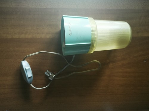 Lampada portatile elettrica