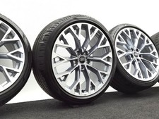 Ruote estive 19 pollici Audi RS3 8Y GY 10 raggi Y cerchi originali Pirelli