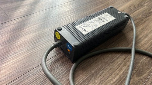 Alimentatore originale