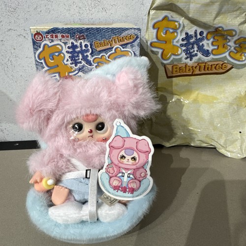 Autentico bambino tre cuccioli