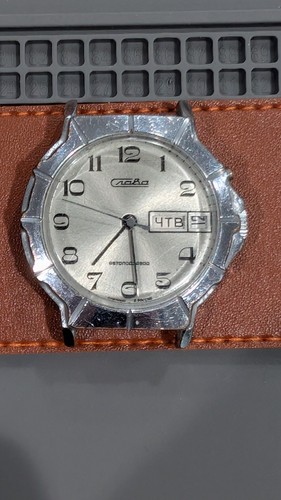 Orologio meccanico sovietico