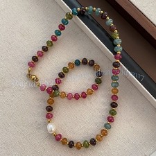 Collana di perle bianche con