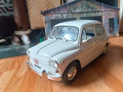 Fiat600 abarth 1000 - 1/18,