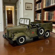 Modellino auto militare in