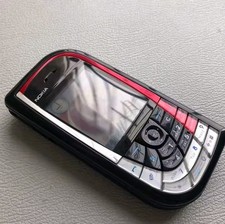 Nokia 7610 smartphone vintage