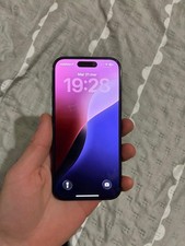 Apple iPhone 15 - 128GB - Nero
