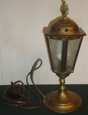 LAMPADA DA TAVOLO STILE