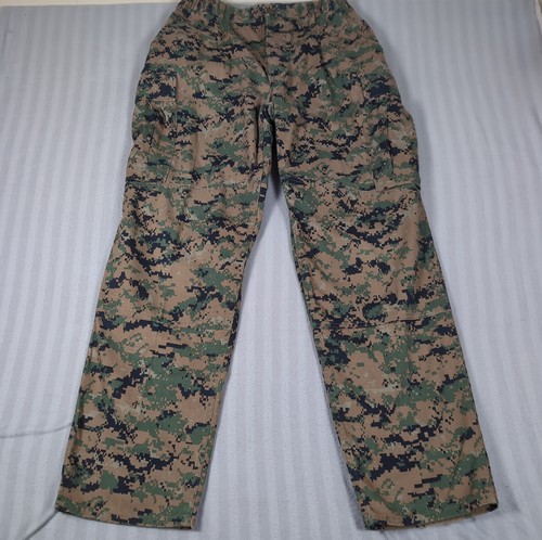 Pantaloni mimetici digitali