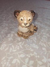 Scultura Leonessa Leone Rinconada De Rosa in porcellana dal pieno e oro 18Kt