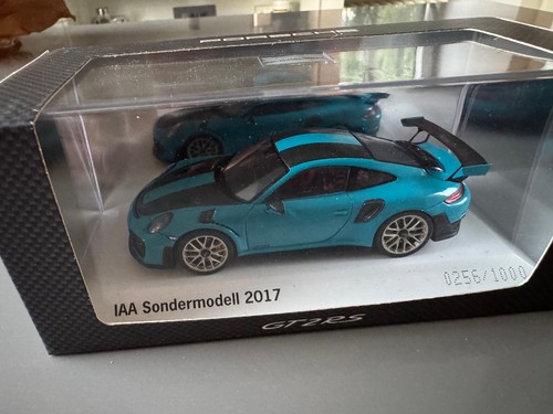 Porsche model 911 - 911, rs