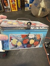 Scatola latta lievito Bertolini cani e fiori