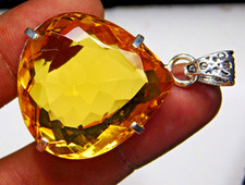 Ciondolo certificato 106,05 ct