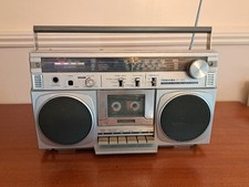 RADIO CASSETTA VINTAGE RETRÒ TOSHIBA RT-100 S BOOMBOX PARTE FUNZIONANTE RICAMBI RIPARAZIONE